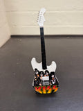 Kiss miniatuur gitaar
