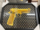 Glasschilderij Golden Gun