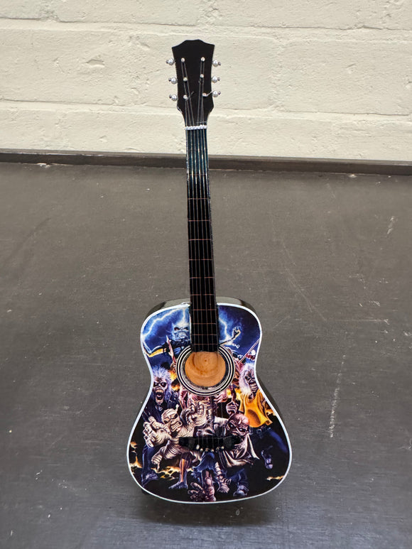Iron Maiden miniatuur gitaar