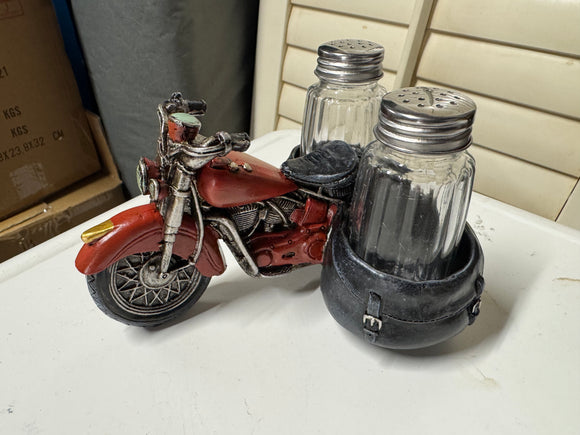 Motor met peper en zout stel