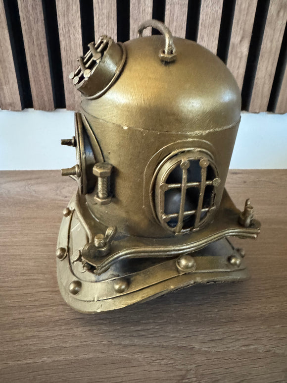 Metalen duikershelm