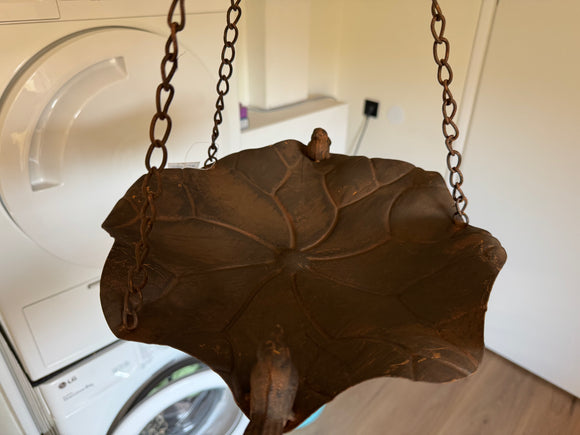 Hangend metalen vogelbad/bak